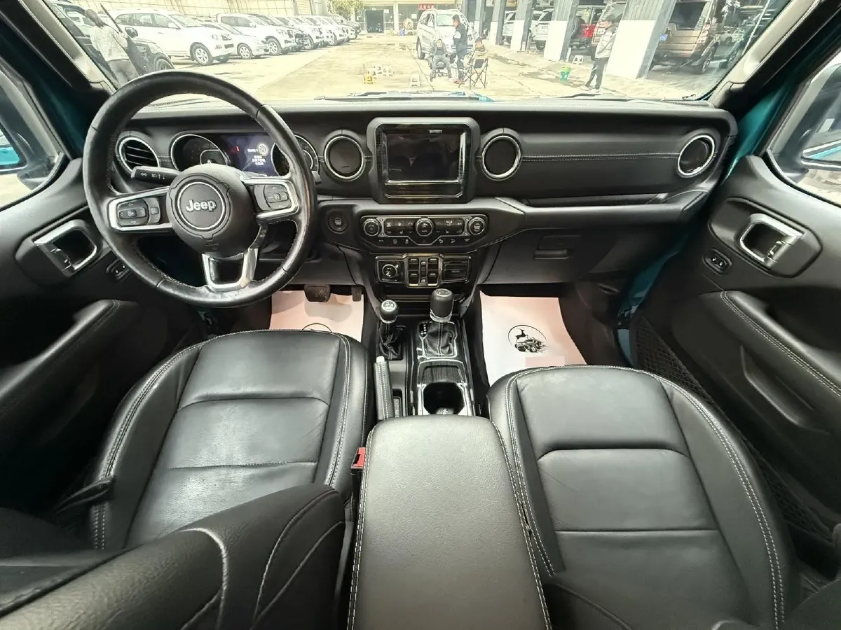 2019 Jeep Wrangler 2.0T 266HP L4 8AT,autocango,china used car exporter,china ev exporter,chinese used car exporter,chinese used ev exporter
