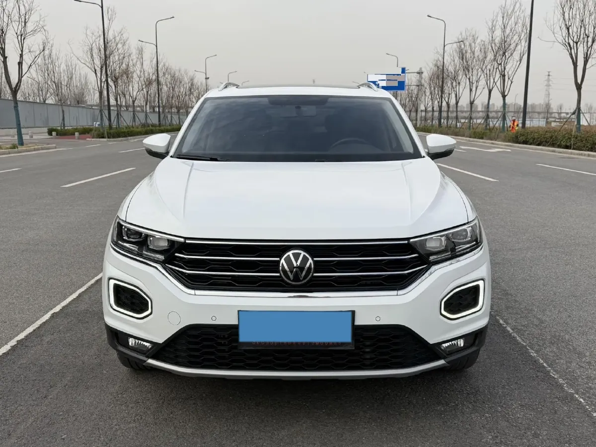 2022 Volkswagen T-Roc 1.4T 150HP L4 7DCT,autocango,china used car exporter,china ev exporter,chinese used car exporter,chinese used ev exporter