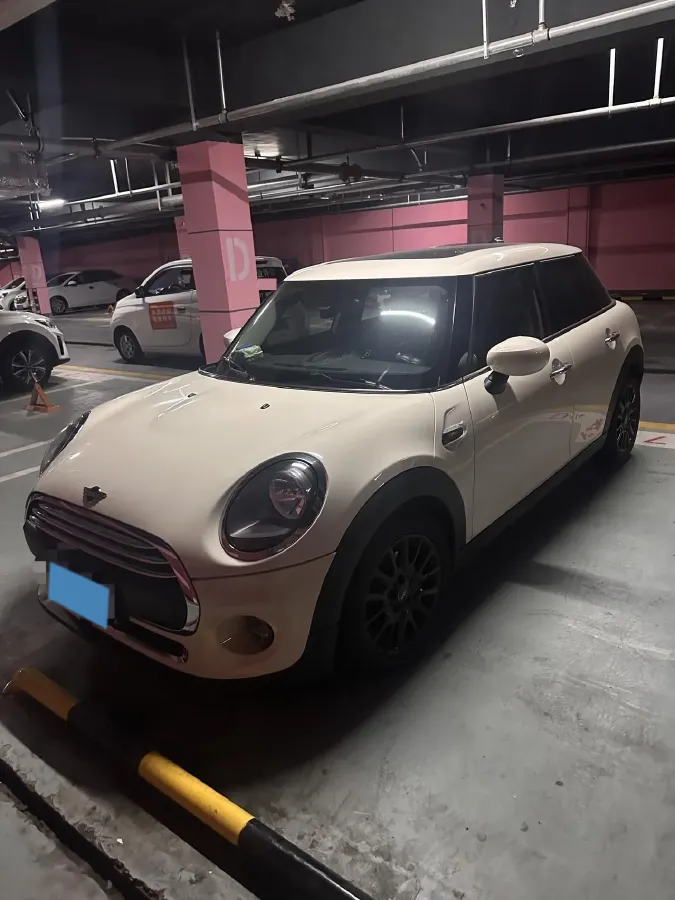 2019 MINI MINI 1.5T 102HP L3 7DCT,autocango,china used car exporter,china ev exporter,chinese used car exporter,chinese used ev exporter