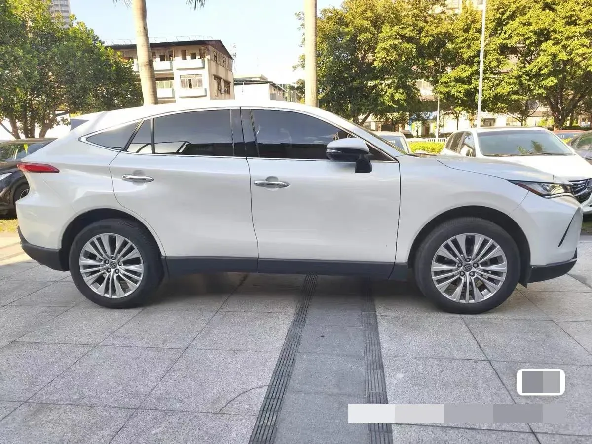 2022 Toyota Harrier 2.0L 171HP L4 CVT,autocango,china used car exporter,china ev exporter,chinese used car exporter,chinese used ev exporter