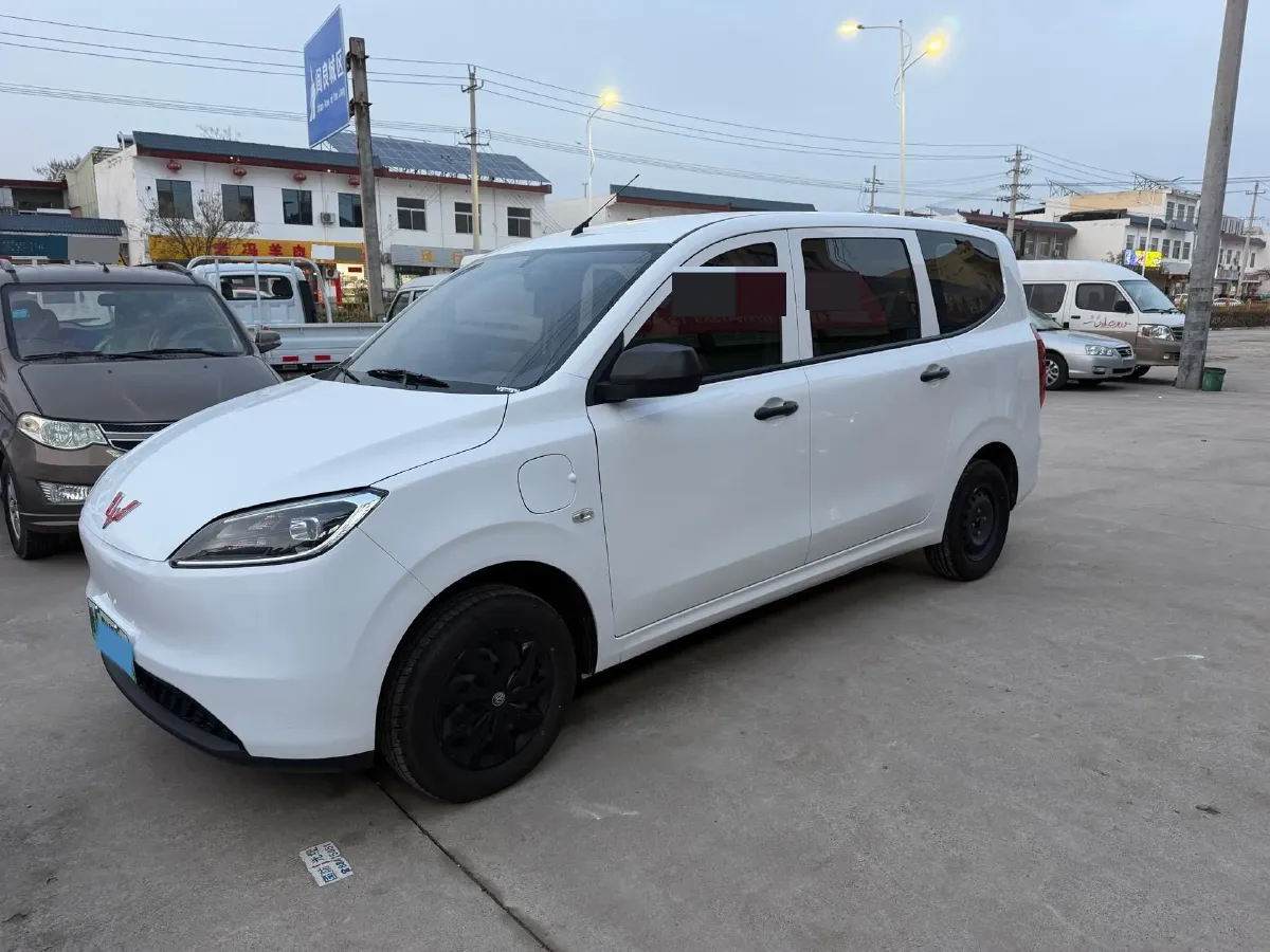 2024 WuLing HongGuang New Energy BEV 32.6KWH,autocango,china used car exporter,china ev exporter,chinese used car exporter,chinese used ev exporter