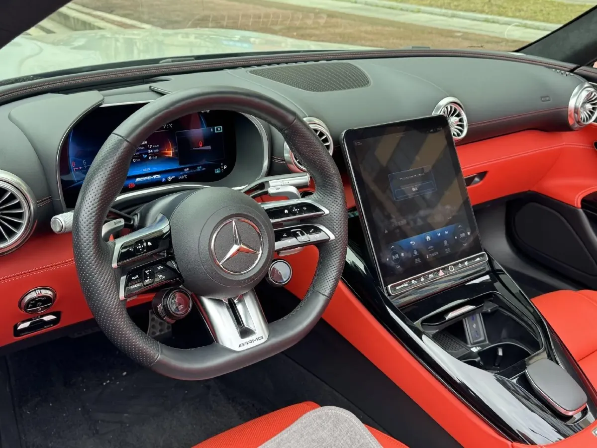 2023 Mercedes-Benz A AMG 2.0T 387HP L4 8DCT,autocango,china used car exporter,china ev exporter,chinese used car exporter,chinese used ev exporter