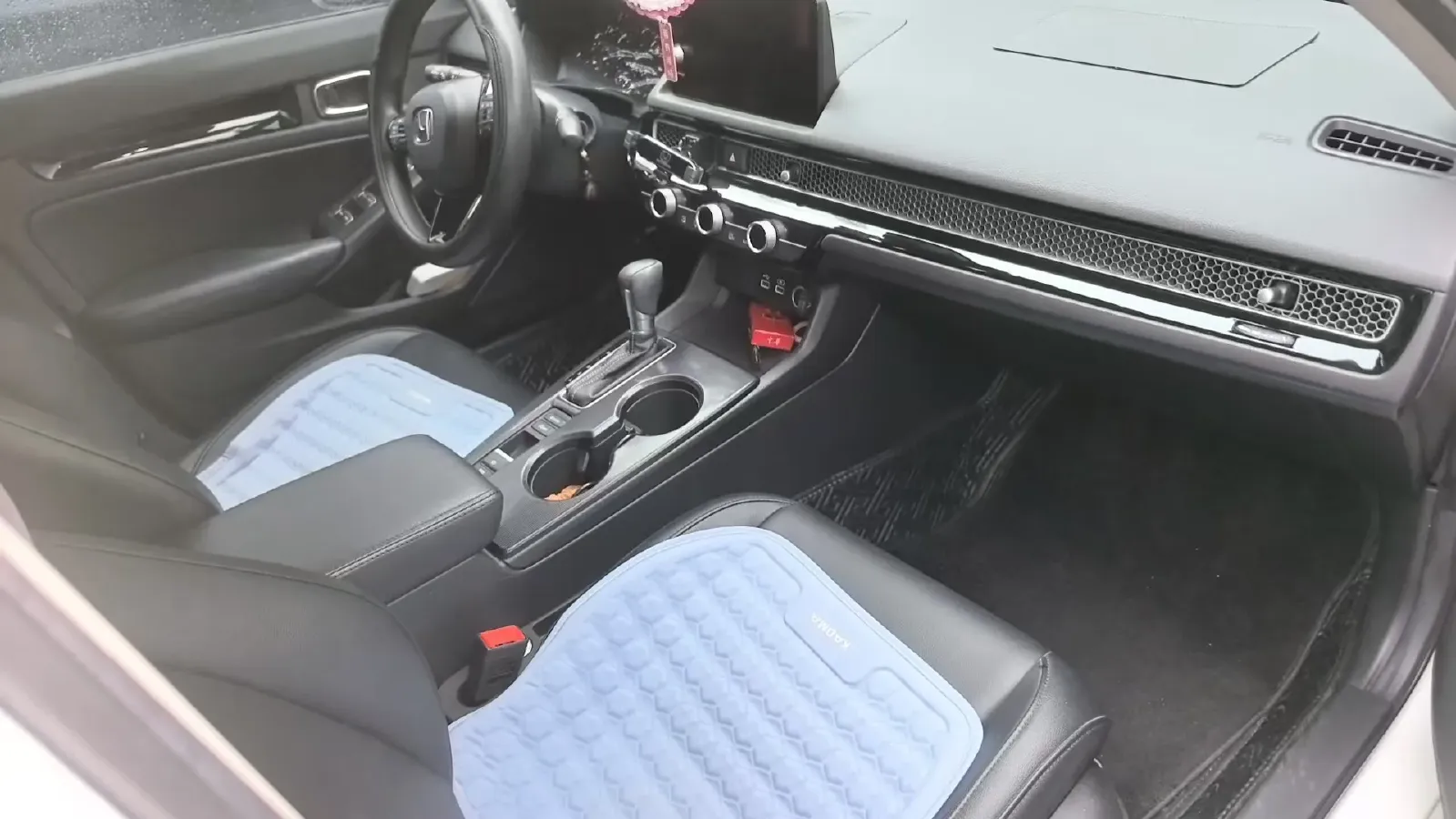 2022 Honda Civic 1.5T 182HP L4 CVT,autocango,china used car exporter,china ev exporter,chinese used car exporter,chinese used ev exporter