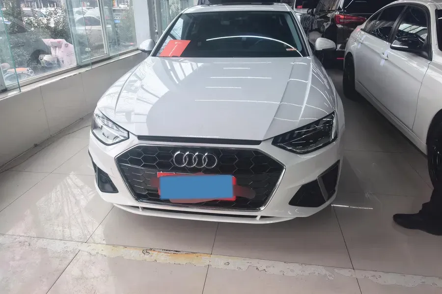 2020 Audi A4L 2.0T 190HP L4 7DCT,autocango,china used car exporter,china ev exporter,chinese used car exporter,chinese used ev exporter