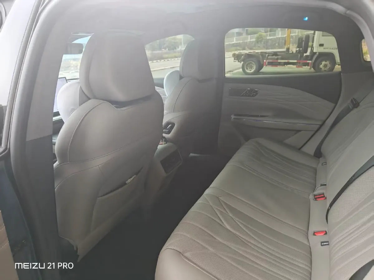2025 Geely Galaxy Starshine 8 1.5T 163HP L4 3DHT PHEV 27.69KWH,autocango,china used car exporter,china ev exporter,chinese used car exporter,chinese used ev exporter