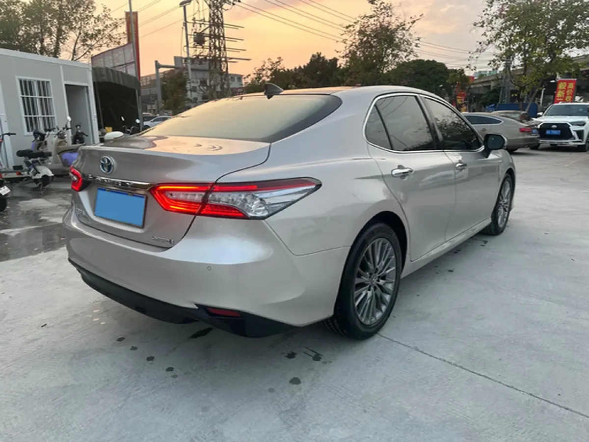 2018 Toyota Camry 2.5L 178HP L4 E-CVT Hybrid,autocango,china used car exporter,china ev exporter,chinese used car exporter,chinese used ev exporter