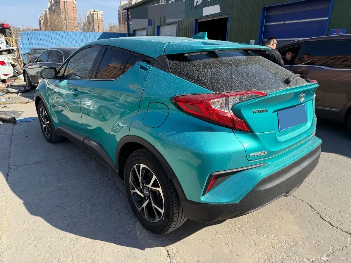 2018 Toyota C-HR 2.0L 171HP L4 CVT,autocango,china used car exporter,china ev exporter,chinese used car exporter,chinese used ev exporter