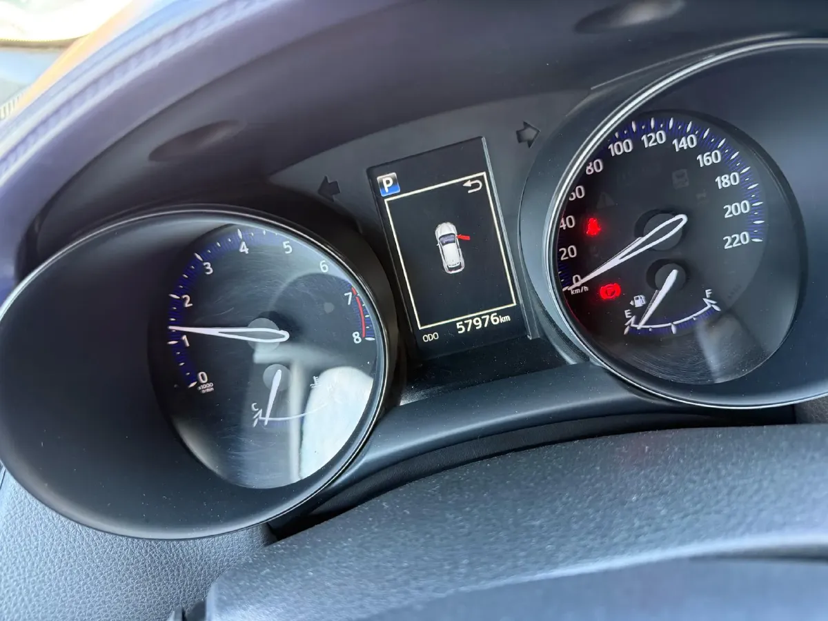 2018 Toyota C-HR 2.0L 171HP L4 CVT,autocango,china used car exporter,china ev exporter,chinese used car exporter,chinese used ev exporter