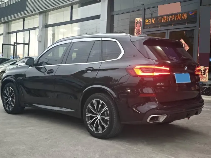 2021 BMW X5 2.0T 265HP L4 8AT,autocango,china used car exporter,china ev exporter,chinese used car exporter,chinese used ev exporter