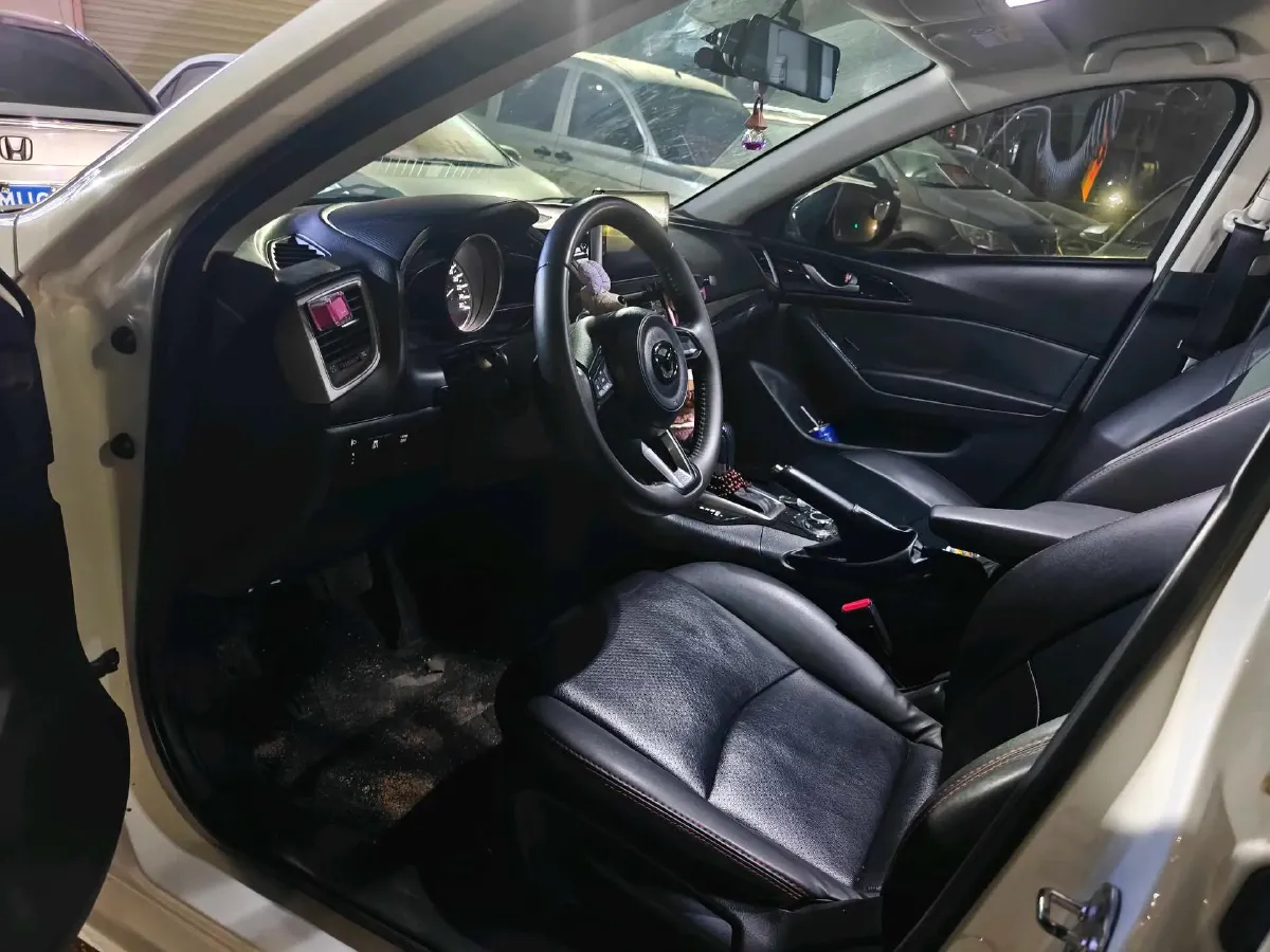 2017 Mazda 3 Axela 1.5L 117HP L4 6AT,autocango,china used car exporter,china ev exporter,chinese used car exporter,chinese used ev exporter