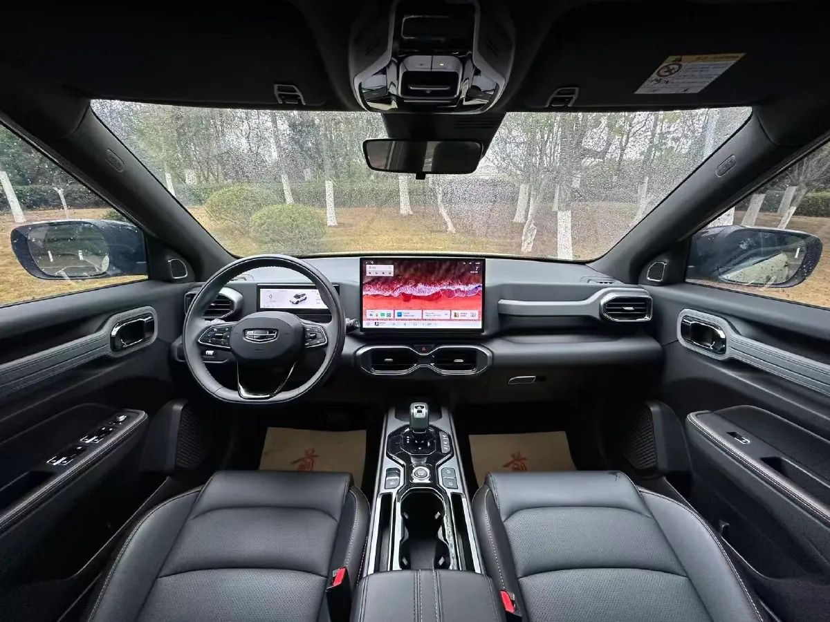 2025 Geely Cowboy 1.5T 181HP L4 7DCT,autocango,china used car exporter,china ev exporter,chinese used car exporter,chinese used ev exporter