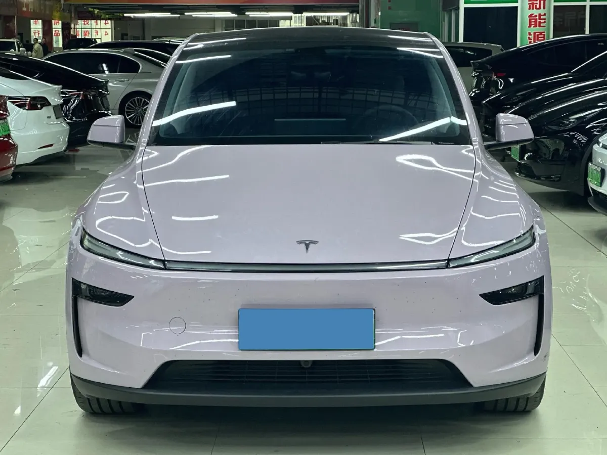 2025 Tesla Model Y BEV 62.5KWH,autocango,china used car exporter,china ev exporter,chinese used car exporter,chinese used ev exporter