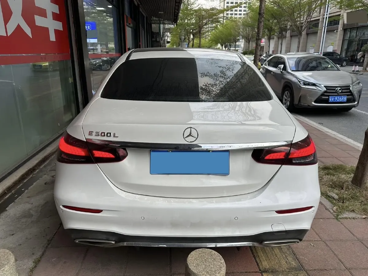 2021 Mercedes-Benz E Class 2.0T 258HP L4 9AT,autocango,china used car exporter,china ev exporter,chinese used car exporter,chinese used ev exporter