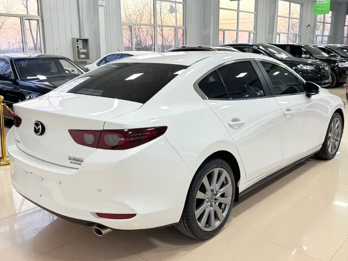 2021 Mazda 3 Axela 2.0L 158HP L4 6AT,autocango,china used car exporter,china ev exporter,chinese used car exporter,chinese used ev exporter