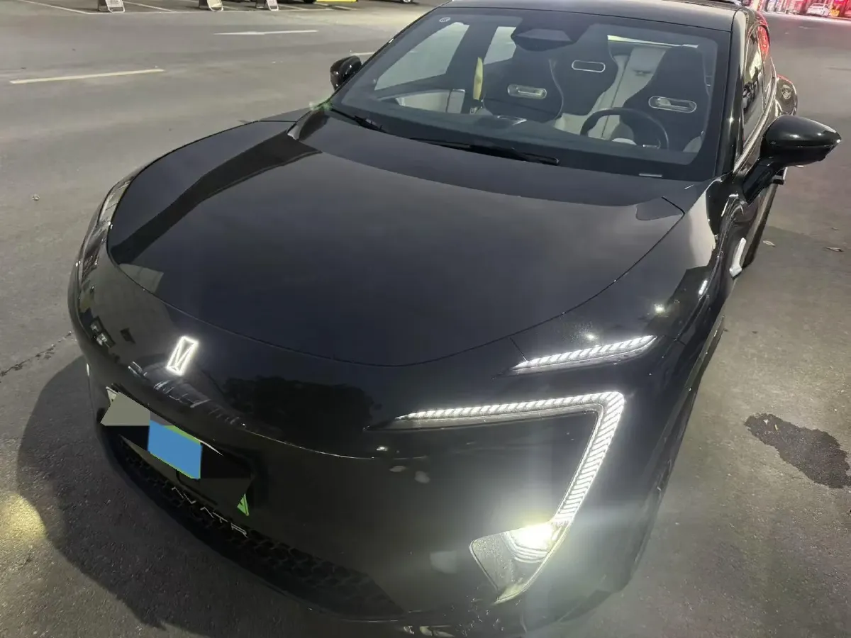 2025 Avatr 11 1.5T 156HP L4 REEV,autocango,china used car exporter,china ev exporter,chinese used car exporter,chinese used ev exporter