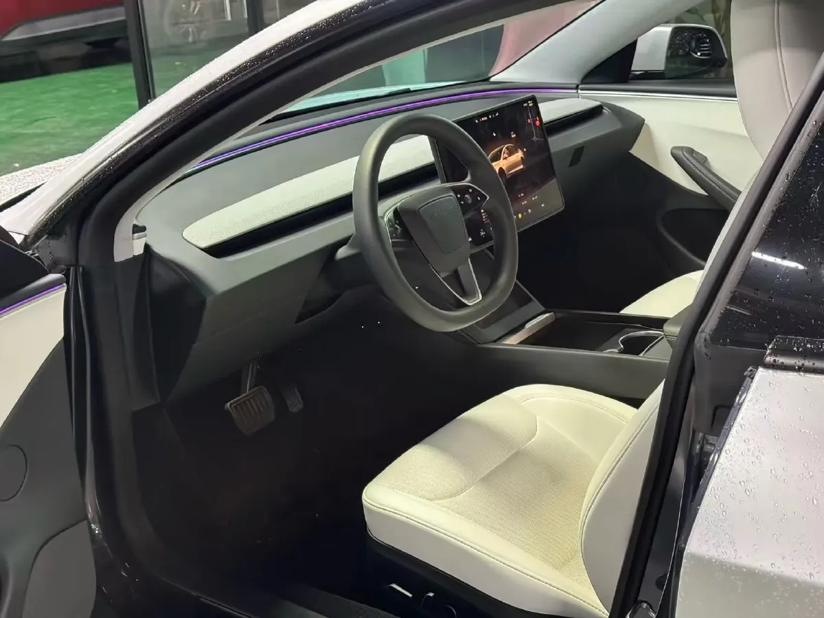 2023 Buick EnvisionPlus 2.0T 237HP L4 9AT,autocango,china used car exporter,china ev exporter,chinese used car exporter,chinese used ev exporter