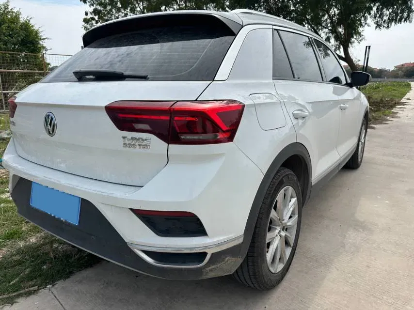 2019 Volkswagen T-Roc 1.4T 131HP L4 7DCT,autocango,china used car exporter,china ev exporter,chinese used car exporter,chinese used ev exporter