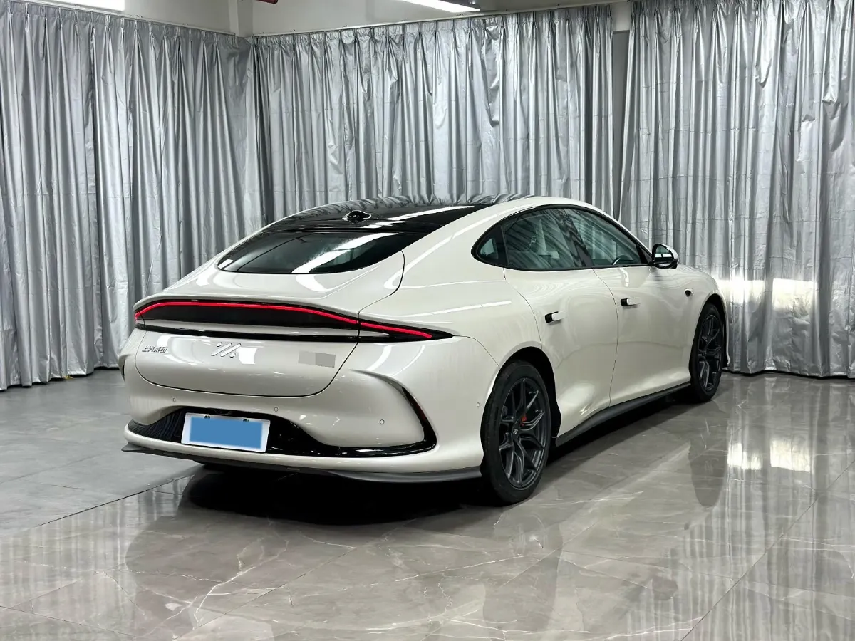 2024 IM L6 BEV 75KWH,autocango,china used car exporter,china ev exporter,chinese used car exporter,chinese used ev exporter