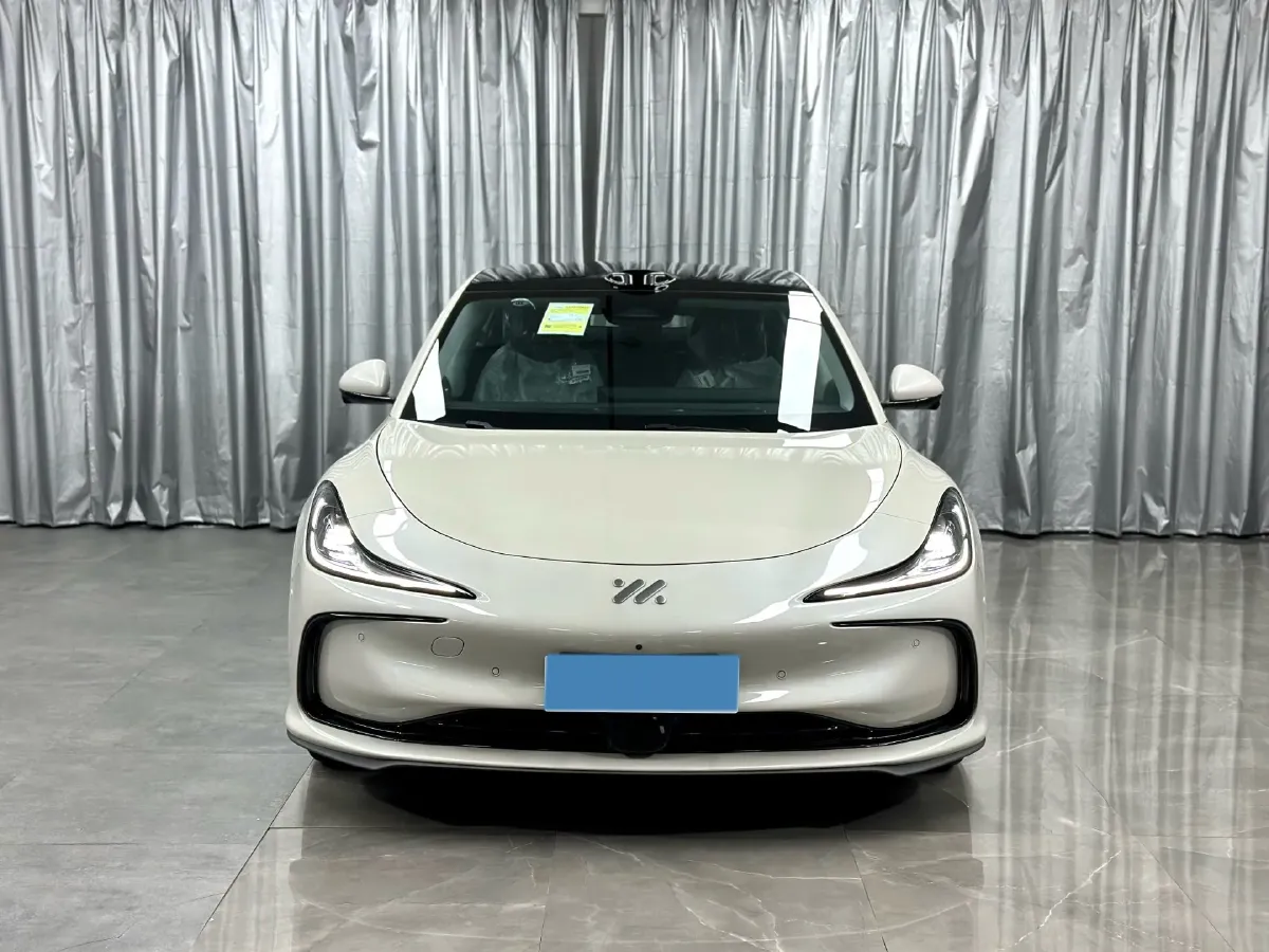 2024 IM L6 BEV 75KWH,autocango,china used car exporter,china ev exporter,chinese used car exporter,chinese used ev exporter