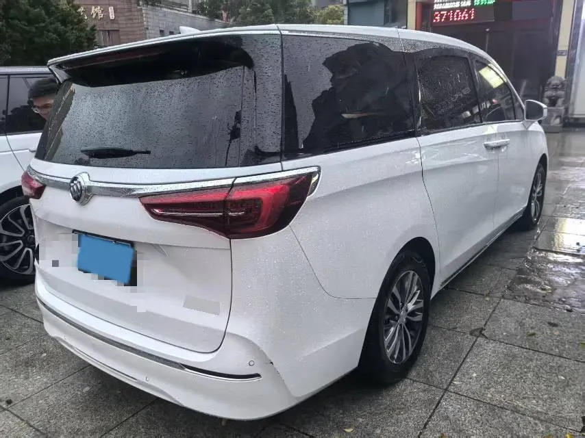 2023 Buick GL8 2.0T 237HP L4 9AT,autocango,china used car exporter,china ev exporter,chinese used car exporter,chinese used ev exporter