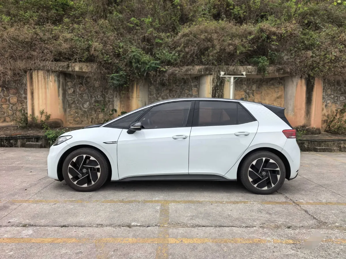 2022 Volkswagen ID.3 BEV 57.3KWH,autocango,china used car exporter,china ev exporter,chinese used car exporter,chinese used ev exporter