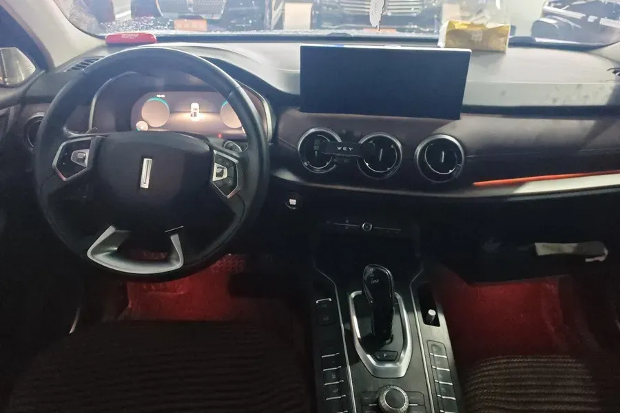 2021 WEY VV6 2.0T 227HP L4 7DCT,autocango,china used car exporter,china ev exporter,chinese used car exporter,chinese used ev exporter