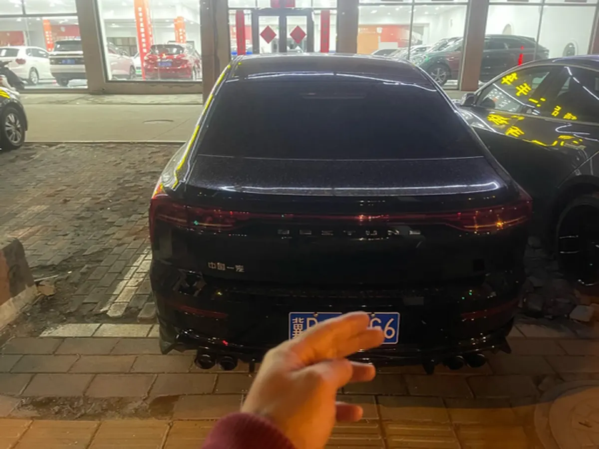 2022 Bestune B70 1.5T 169HP L4 7DCT,autocango,china used car exporter,china ev exporter,chinese used car exporter,chinese used ev exporter