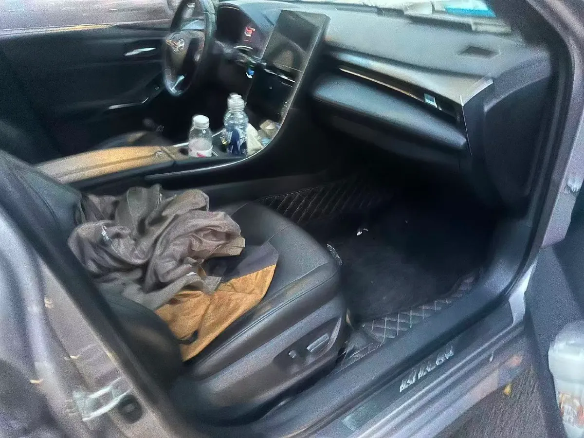 2022 Toyota Avalon 2.0L 178HP L4 CVT,autocango,china used car exporter,china ev exporter,chinese used car exporter,chinese used ev exporter