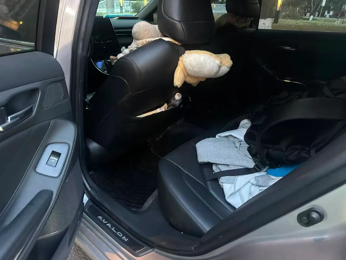 2022 Toyota Avalon 2.0L 178HP L4 CVT,autocango,china used car exporter,china ev exporter,chinese used car exporter,chinese used ev exporter