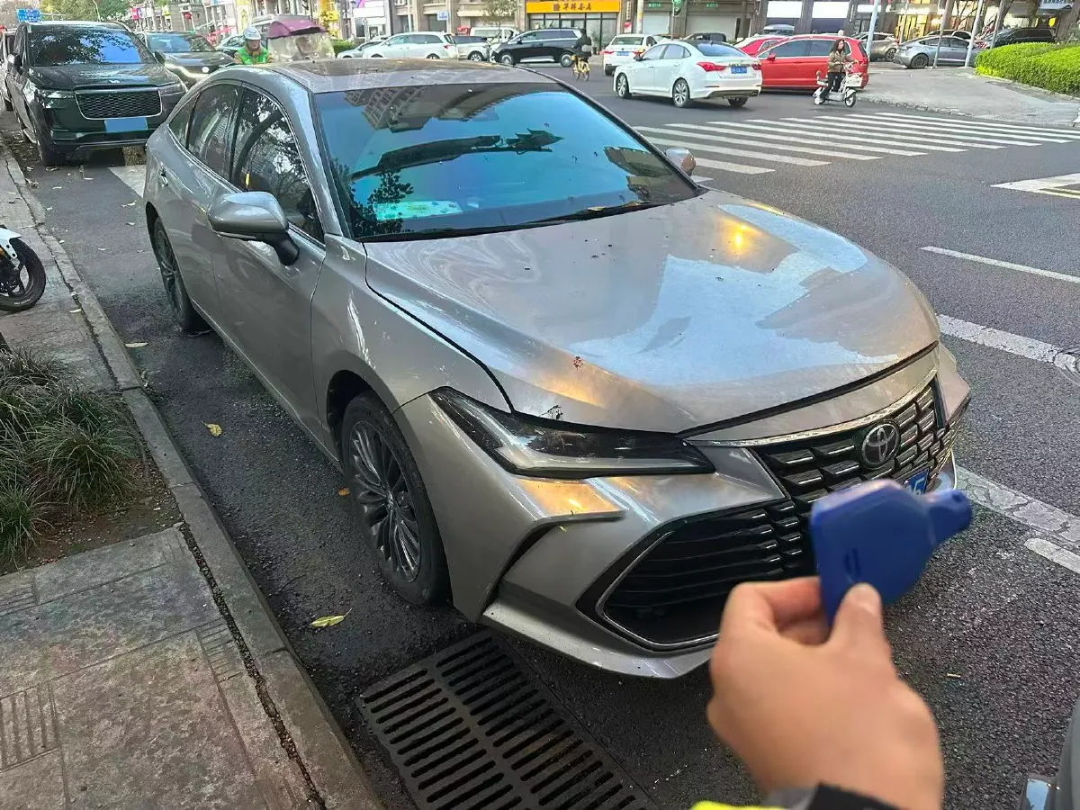 2022 Toyota Avalon 2.0L 178HP L4 CVT,autocango,china used car exporter,china ev exporter,chinese used car exporter,chinese used ev exporter