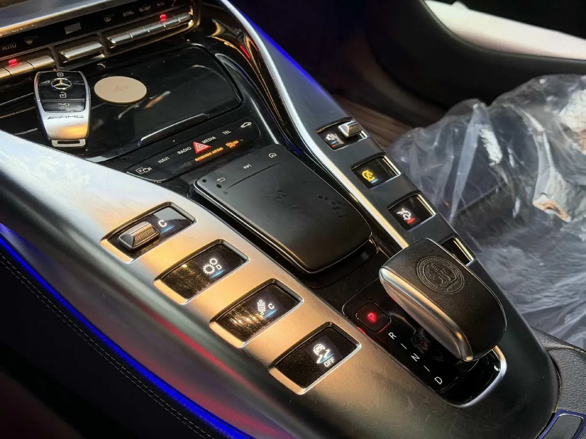 2020 Mercedes-Benz AMG GT 3.0T 367HP L6 9AT,autocango,china used car exporter,china ev exporter,chinese used car exporter,chinese used ev exporter
