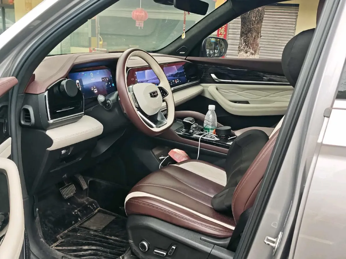 2021 Geely Monjaro 2.0T 218HP L4 7DCT,autocango,china used car exporter,china ev exporter,chinese used car exporter,chinese used ev exporter