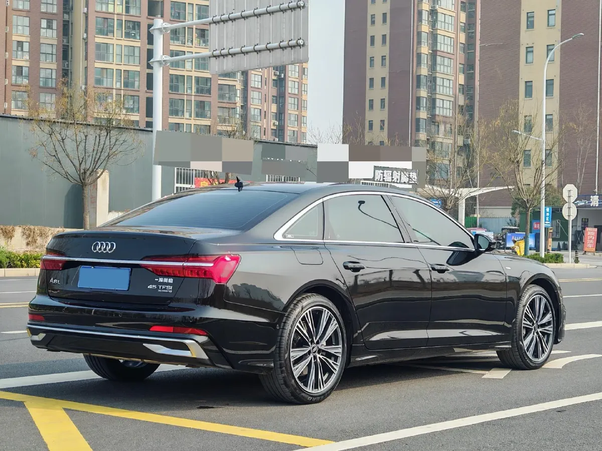 2025 Audi A6L 2.0T 245HP L4 7DCT,autocango,china used car exporter,china ev exporter,chinese used car exporter,chinese used ev exporter