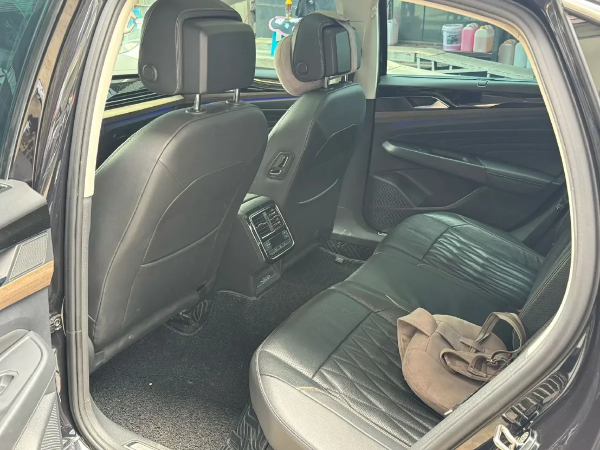 2019 Volvo V40 1.5T 152HP L4 6AT,autocango,china used car exporter,china ev exporter,chinese used car exporter,chinese used ev exporter