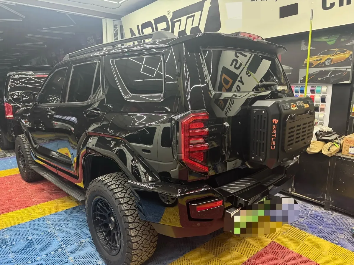 2024 Tank 400 2.0T 252HP L4 9AT PHEV 36.7/37.1KWH,autocango,china used car exporter,china ev exporter,chinese used car exporter,chinese used ev exporter