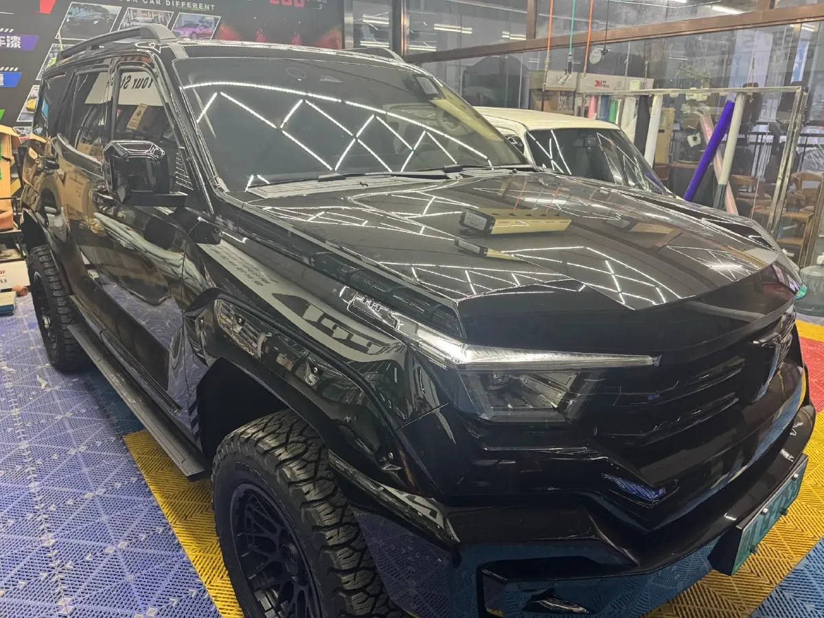 2024 Tank 400 2.0T 252HP L4 9AT PHEV 36.7/37.1KWH,autocango,china used car exporter,china ev exporter,chinese used car exporter,chinese used ev exporter