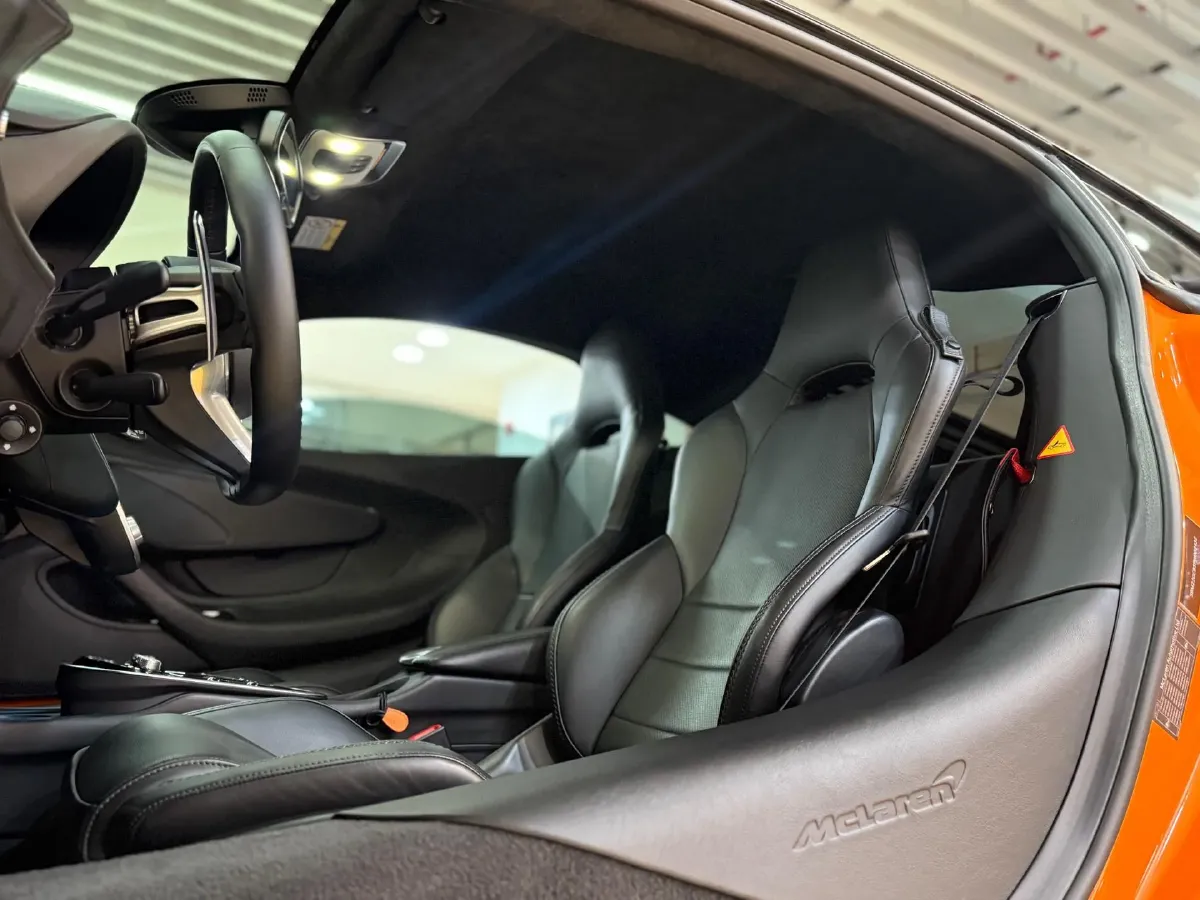 2023 McLaren GT 4.0T 620HP V8 7DCT,autocango,china used car exporter,china ev exporter,chinese used car exporter,chinese used ev exporter