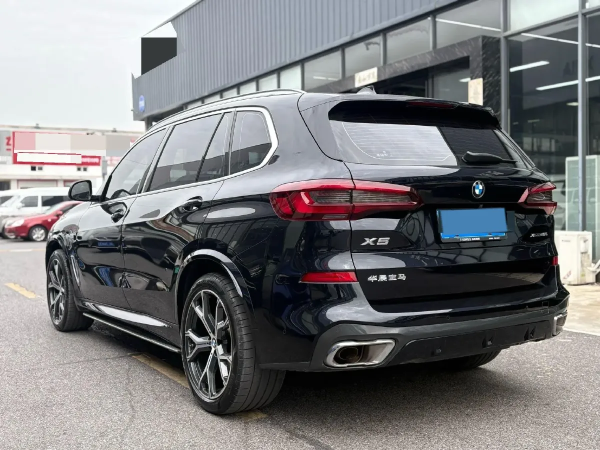 2022 BMW X5 3.0T 333HP L6 8AT,autocango,china used car exporter,china ev exporter,chinese used car exporter,chinese used ev exporter