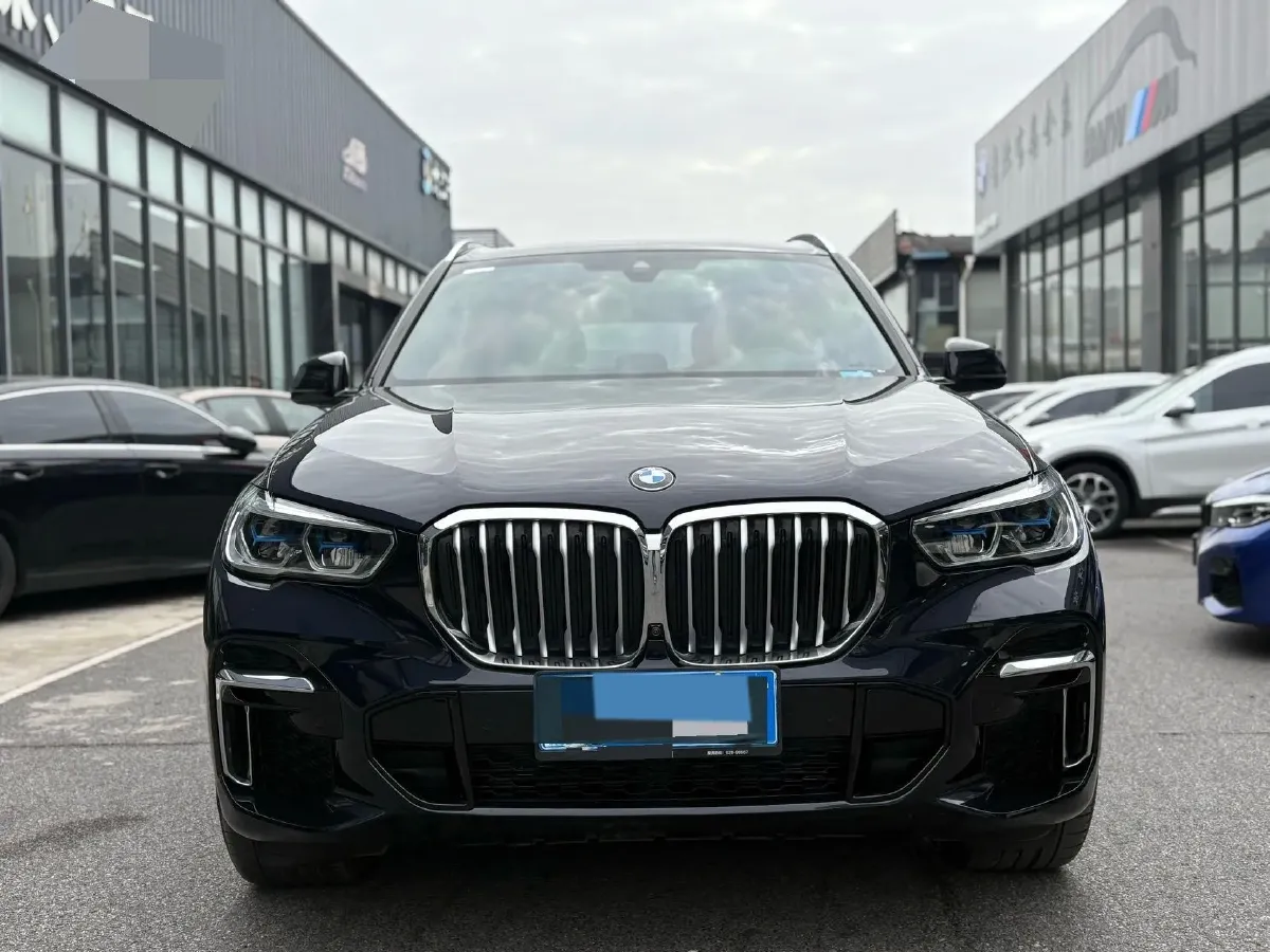 2022 BMW X5 3.0T 333HP L6 8AT,autocango,china used car exporter,china ev exporter,chinese used car exporter,chinese used ev exporter
