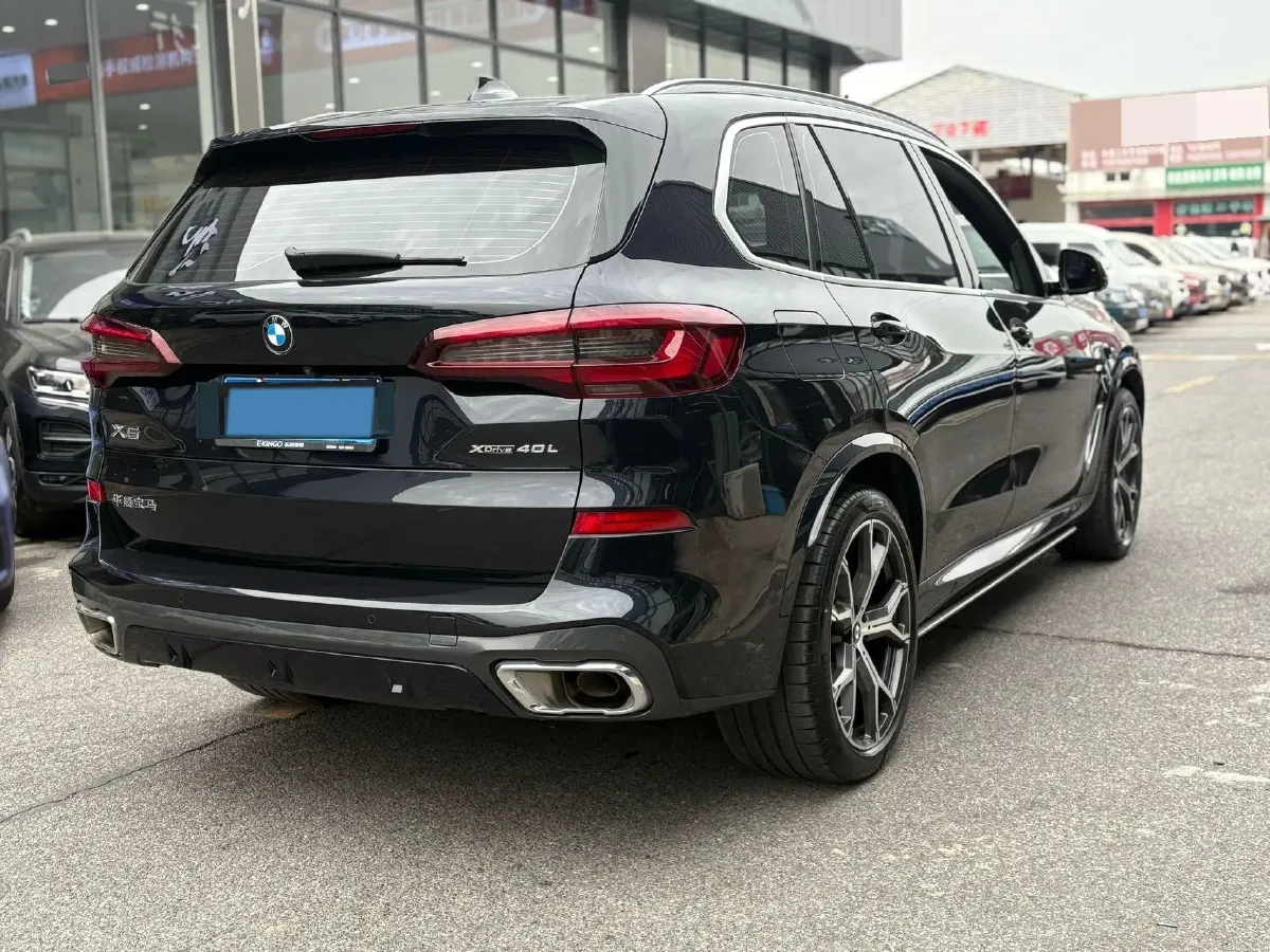 2022 BMW X5 3.0T 333HP L6 8AT,autocango,china used car exporter,china ev exporter,chinese used car exporter,chinese used ev exporter
