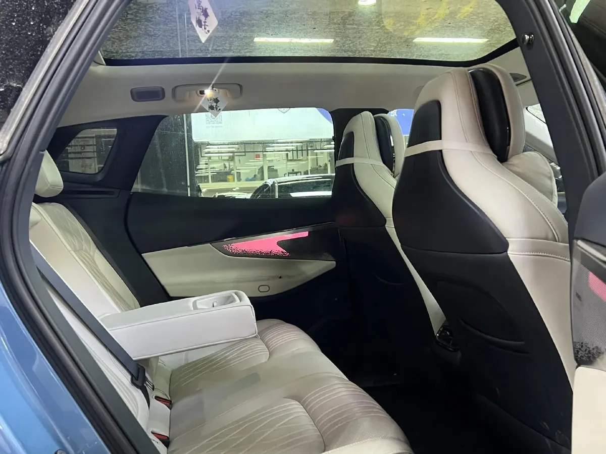 2026 LYNK&CO 08 EM-P 1.5T 163HP L4 3DHT PHEV,autocango,china used car exporter,china ev exporter,chinese used car exporter,chinese used ev exporter