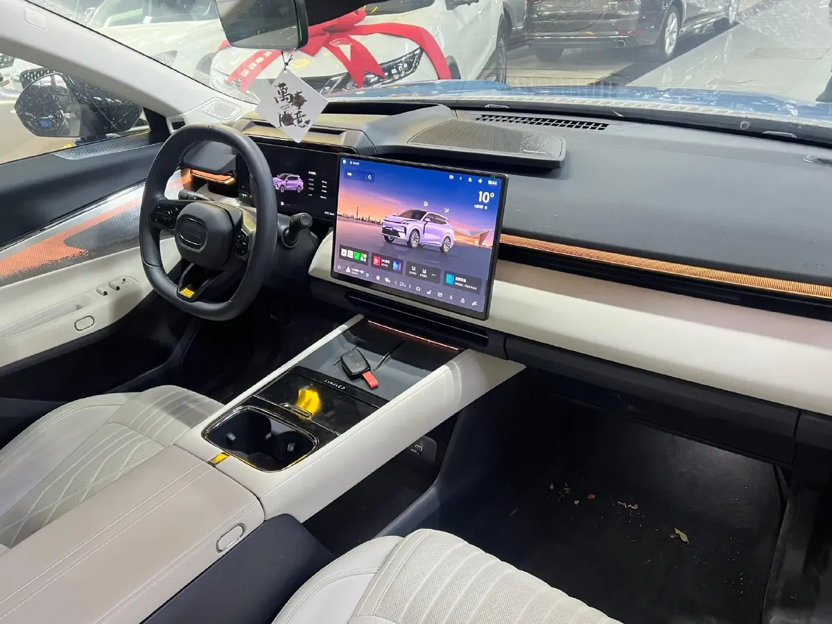 2026 LYNK&CO 08 EM-P 1.5T 163HP L4 3DHT PHEV,autocango,china used car exporter,china ev exporter,chinese used car exporter,chinese used ev exporter