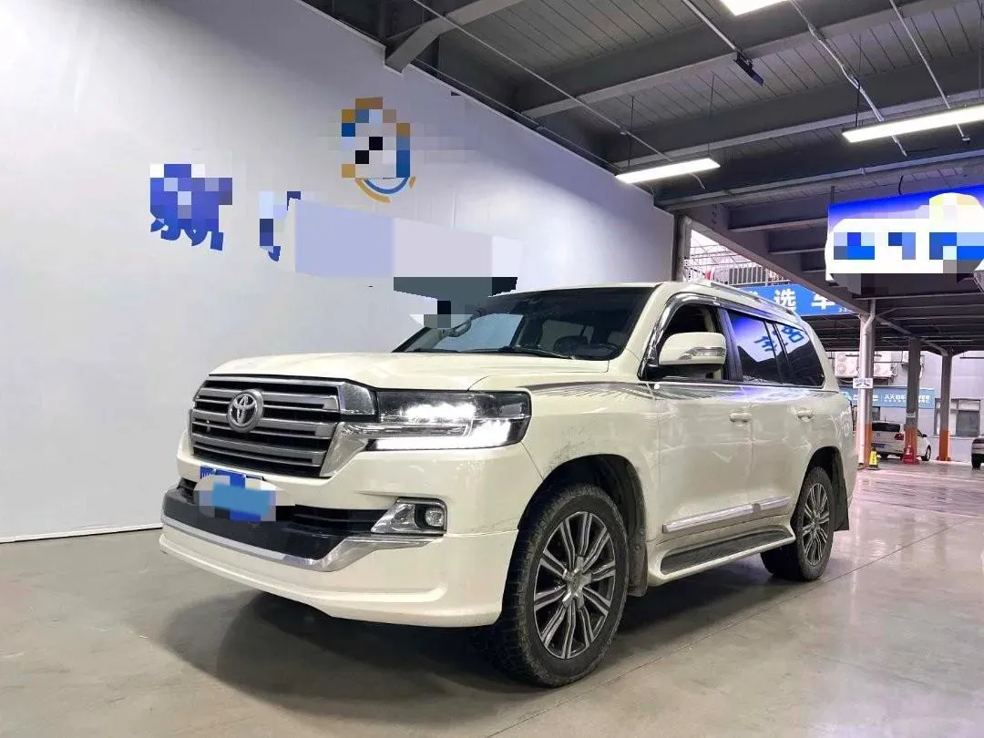 2015 Toyota Land Cruiser 4.0L 275HP V6 5AT,autocango,china used car exporter,china ev exporter,chinese used car exporter,chinese used ev exporter