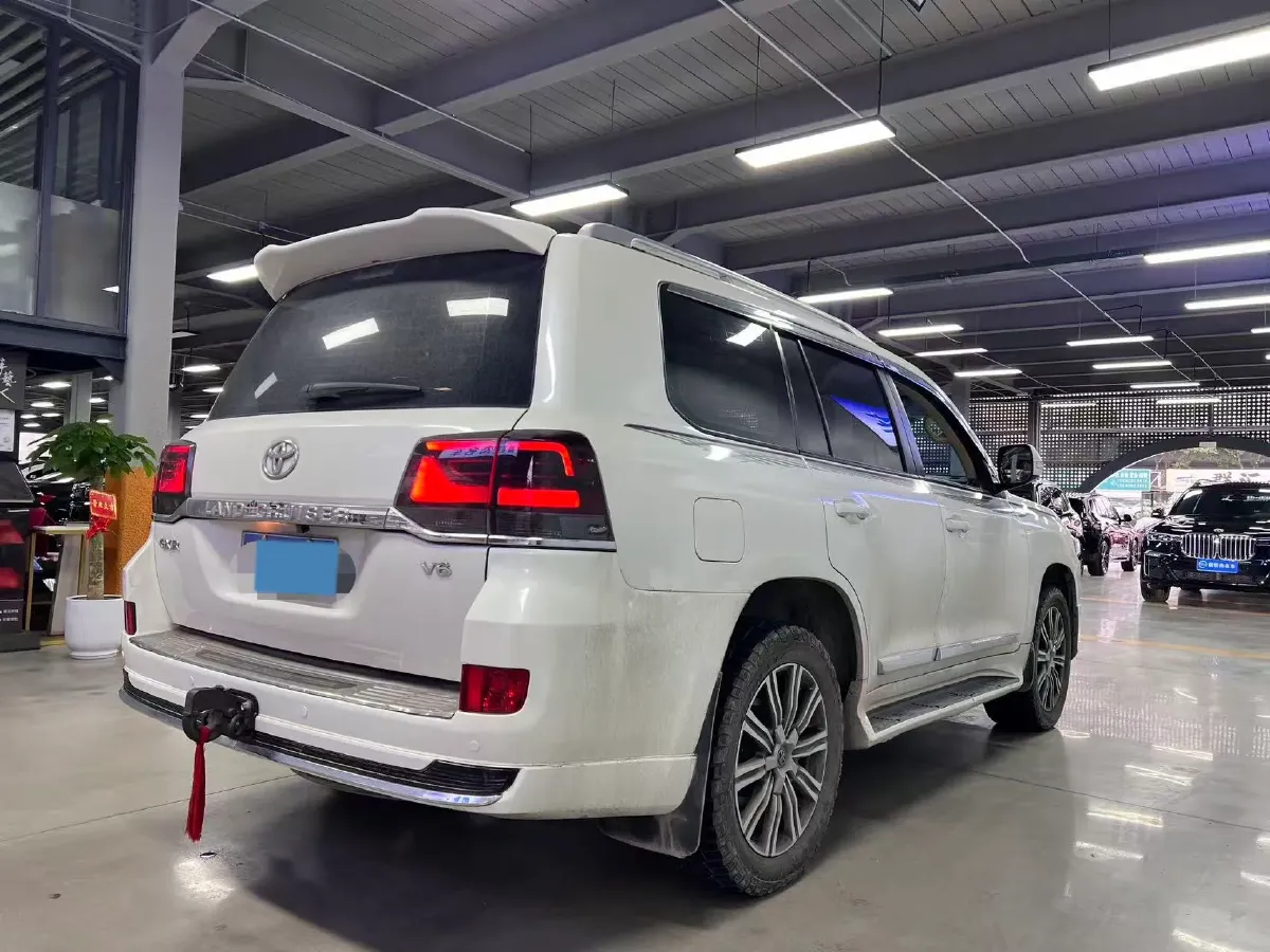 2015 Toyota Land Cruiser 4.0L 275HP V6 5AT,autocango,china used car exporter,china ev exporter,chinese used car exporter,chinese used ev exporter