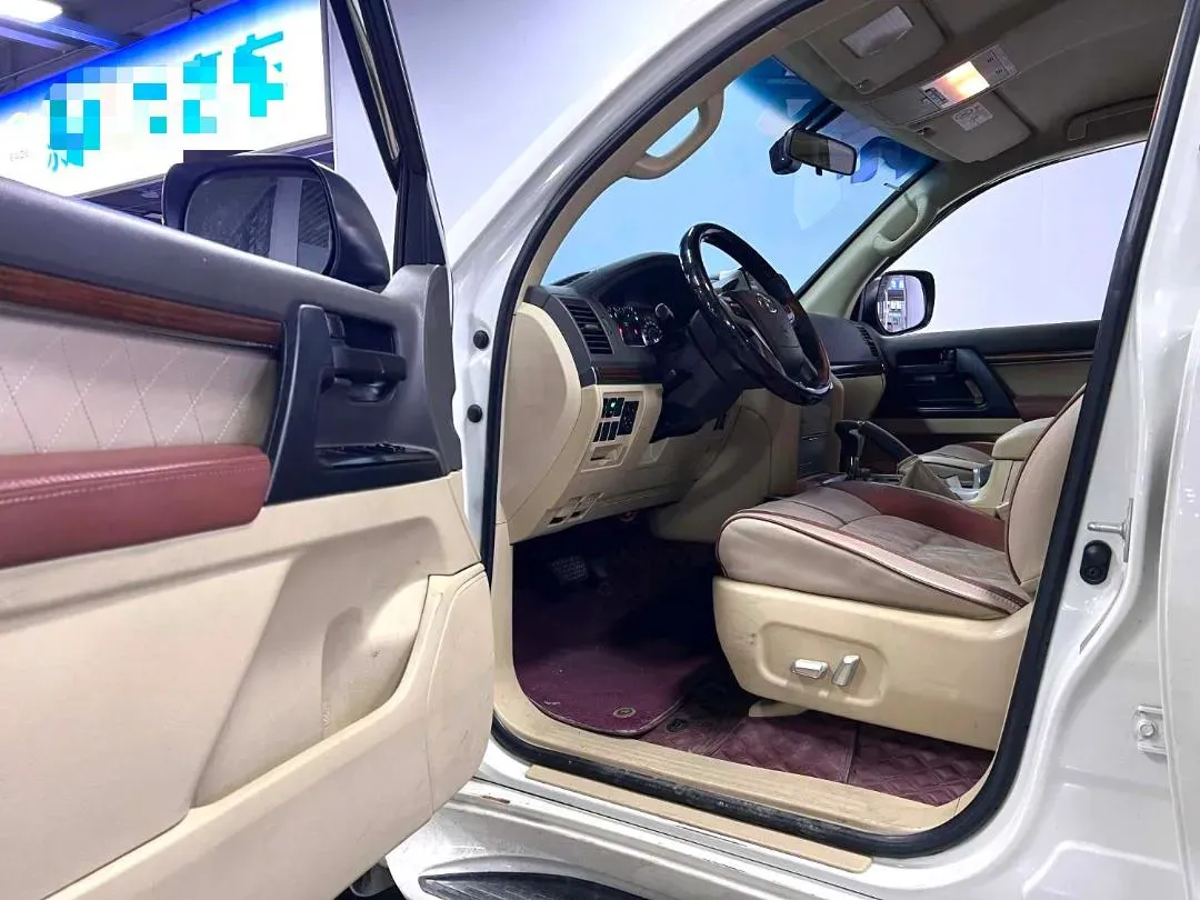 2015 Toyota Land Cruiser 4.0L 275HP V6 5AT,autocango,china used car exporter,china ev exporter,chinese used car exporter,chinese used ev exporter