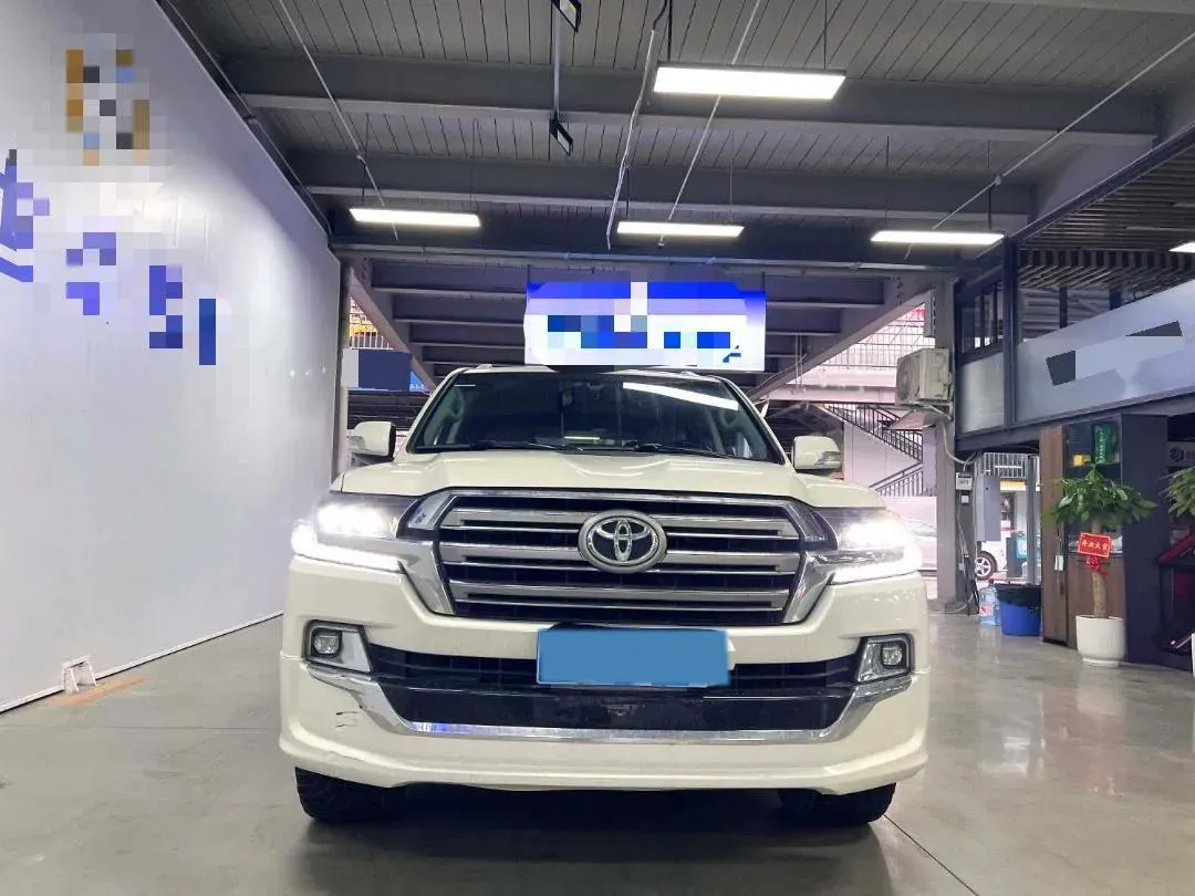 2015 Toyota Land Cruiser 4.0L 275HP V6 5AT,autocango,china used car exporter,china ev exporter,chinese used car exporter,chinese used ev exporter