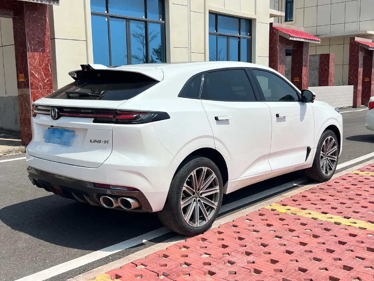 2021 ChangAn UNI-K 2.0T 233HP L4 8AT,autocango,china used car exporter,china ev exporter,chinese used car exporter,chinese used ev exporter