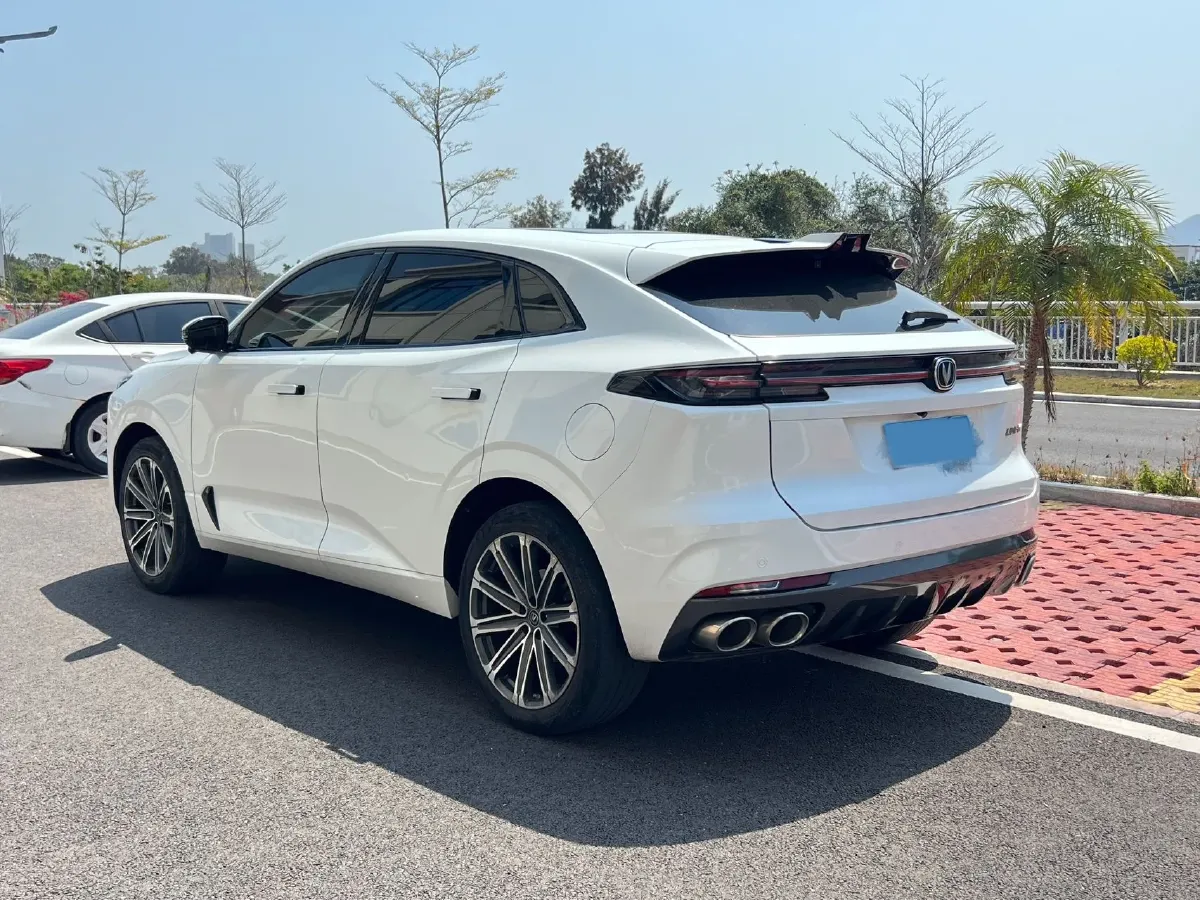 2021 ChangAn UNI-K 2.0T 233HP L4 8AT,autocango,china used car exporter,china ev exporter,chinese used car exporter,chinese used ev exporter