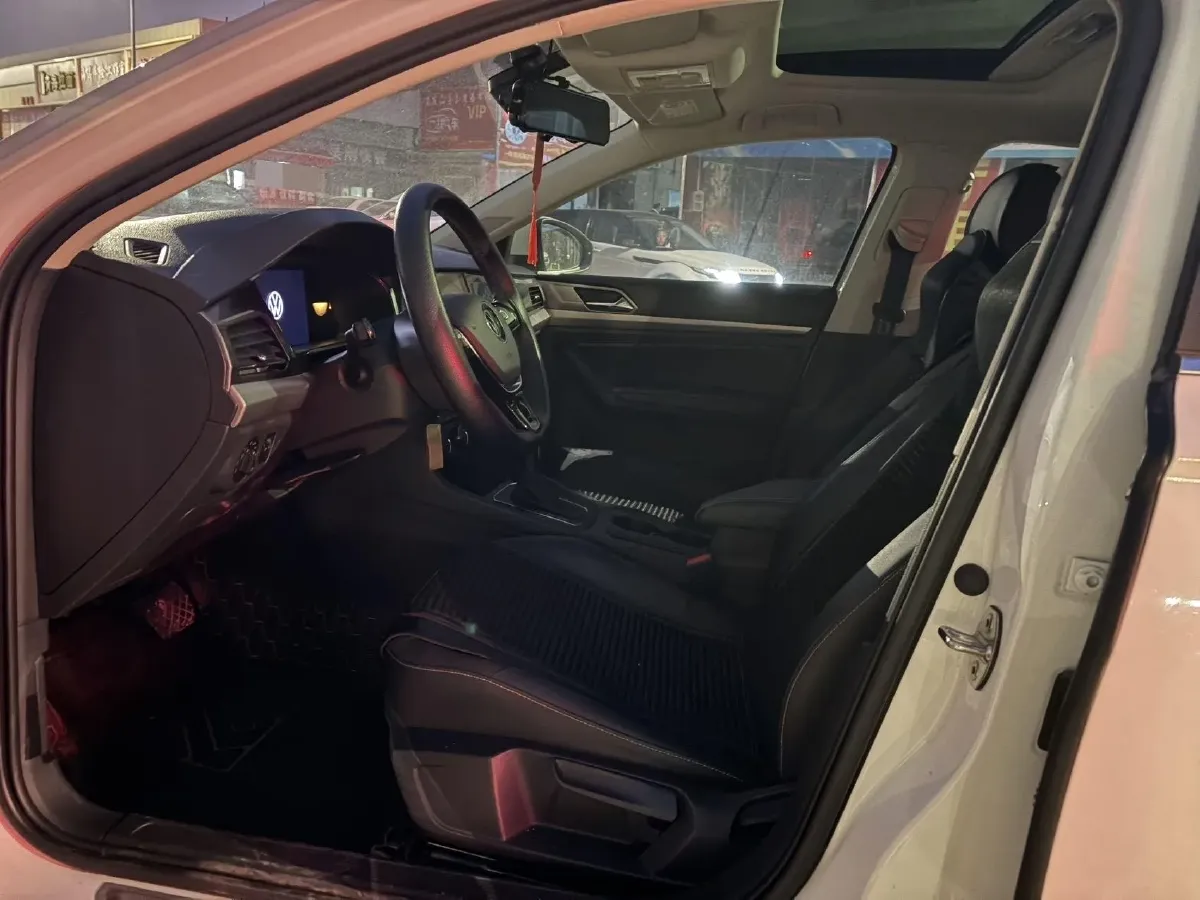 2021 Volkswagen Lavida 1.4T 150HP L4 7DCT,autocango,china used car exporter,china ev exporter,chinese used car exporter,chinese used ev exporter