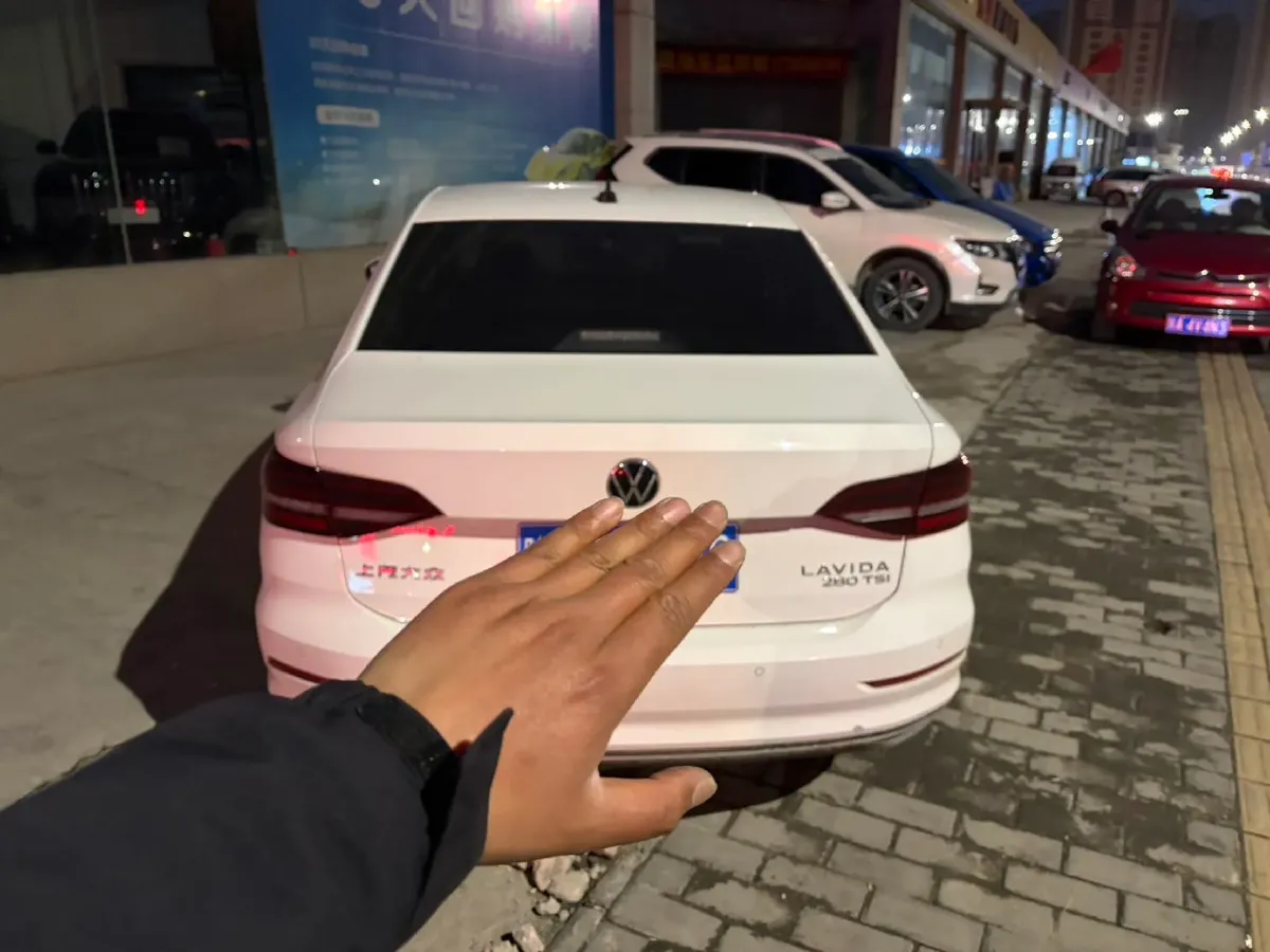 2021 Volkswagen Lavida 1.4T 150HP L4 7DCT,autocango,china used car exporter,china ev exporter,chinese used car exporter,chinese used ev exporter